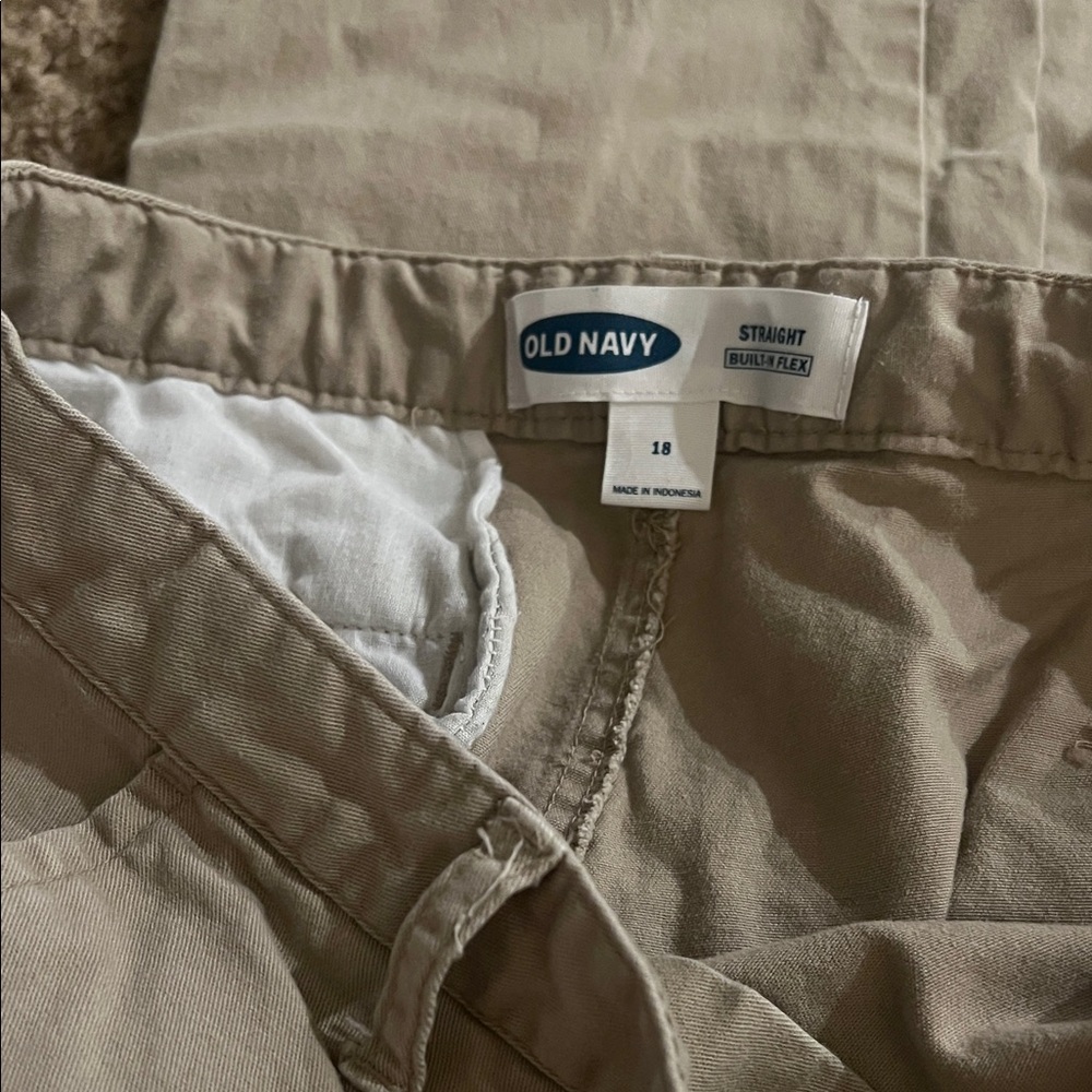 Old Navy Men's Straight Khaki Chino Pants - Light Tan